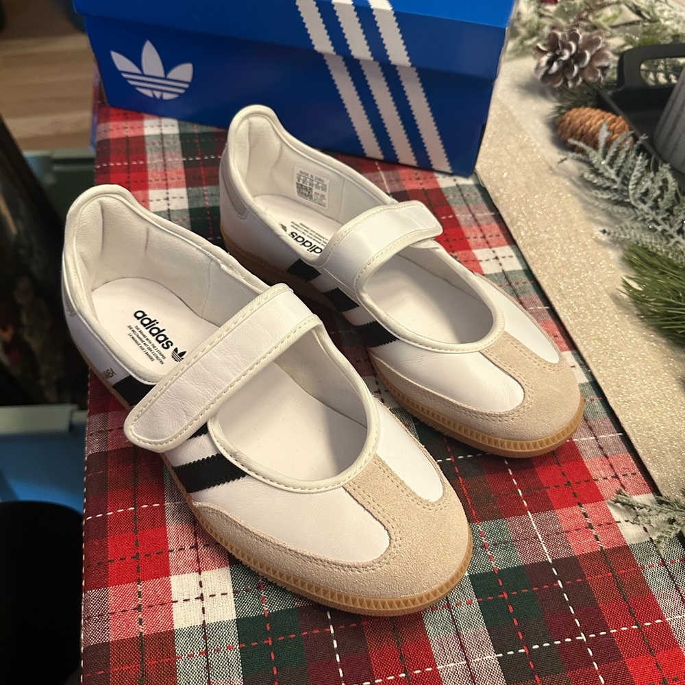 Adidas Samba Janes - White and Tan Flats with Black Stripes